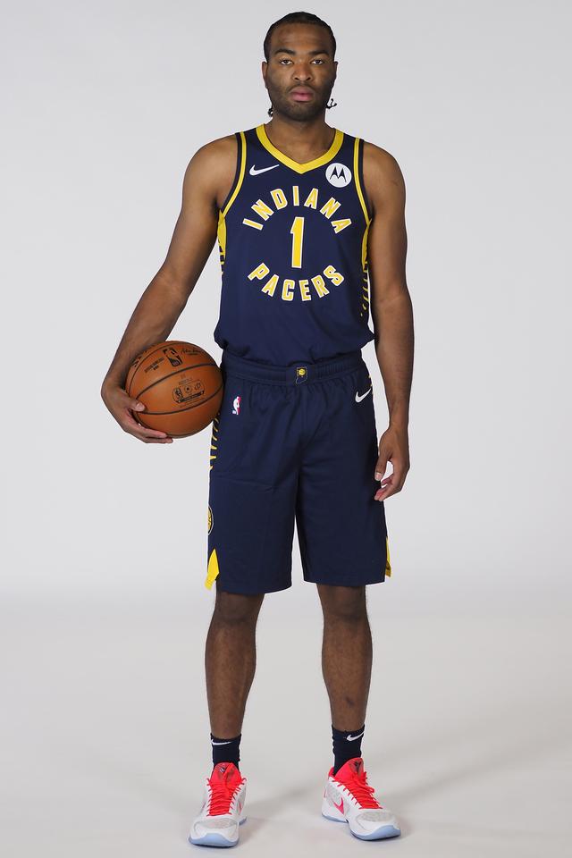 但在这种背 但在这种背