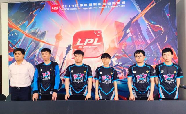 要更多反思 要更多反思